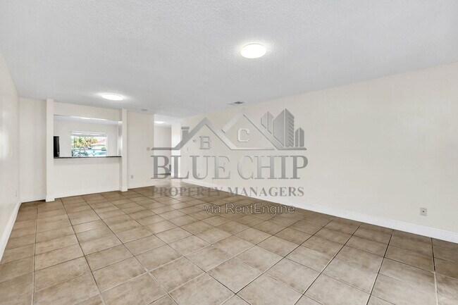 Building Photo - 5322 Jade St