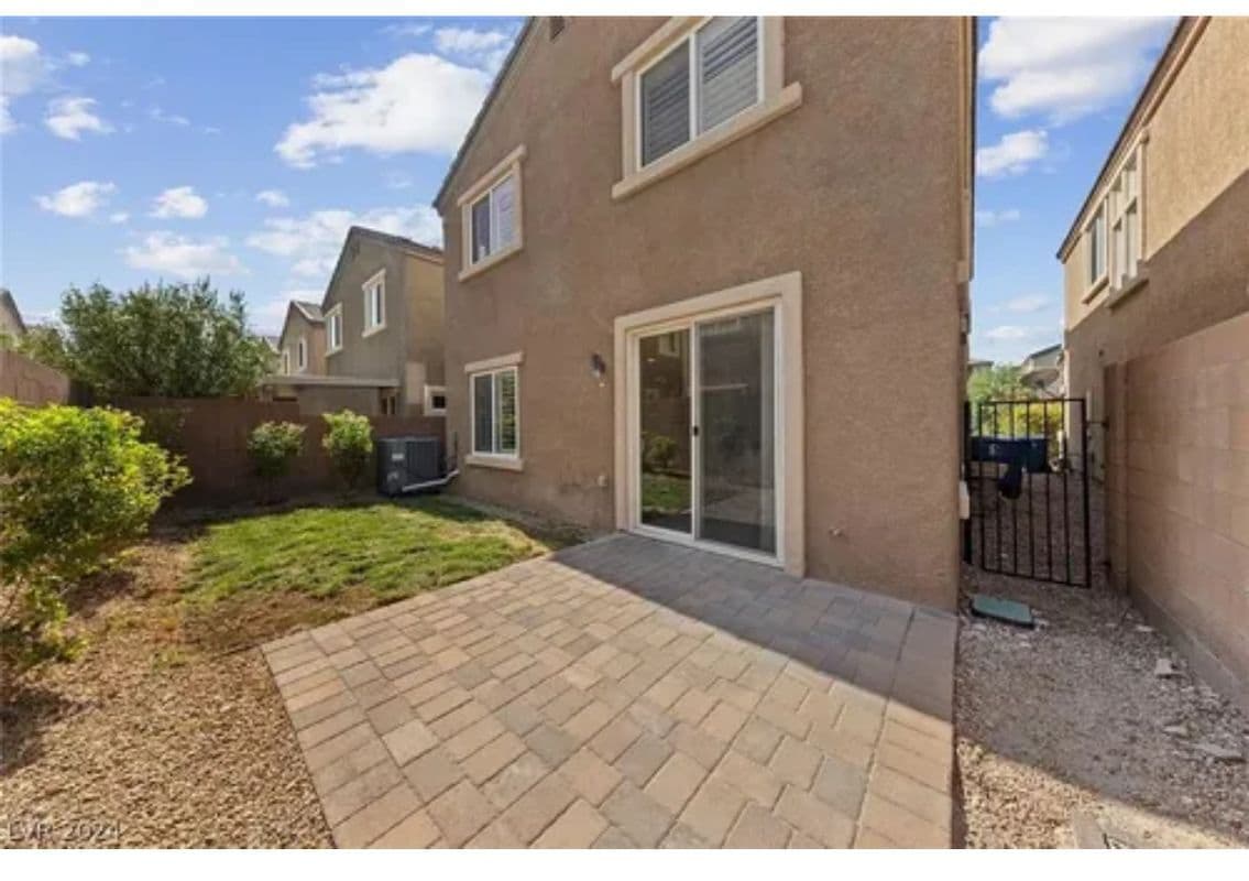 Building Photo - 9474 Van Halen Ln