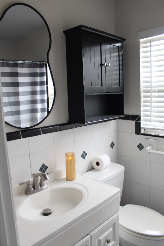 Building Photo - 6100-6104 4th Ave S