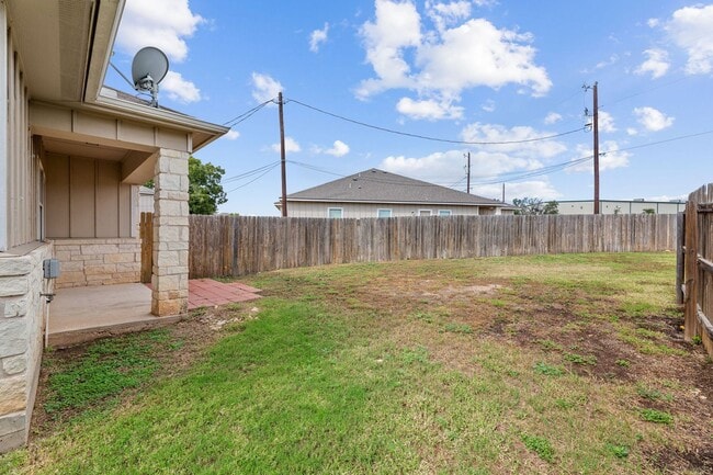 Building Photo - LH408 Carl Shipp Dr