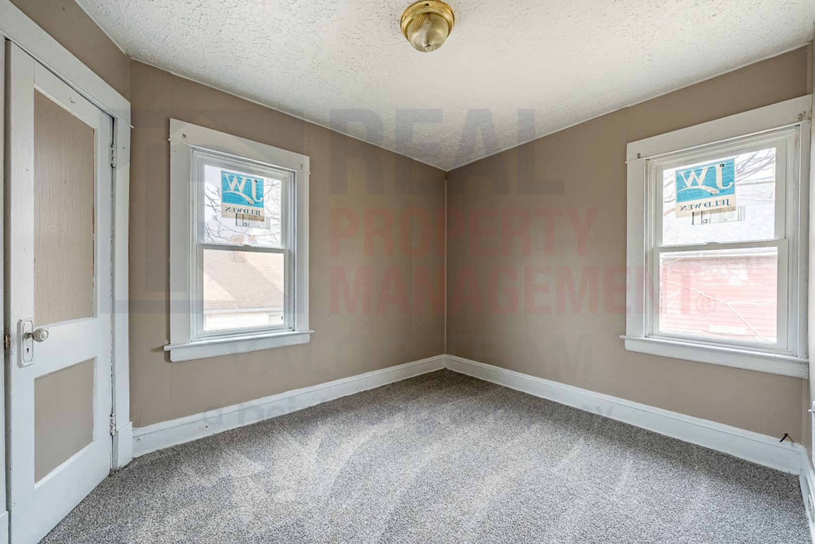 Building Photo - 14001 Idarose Ave