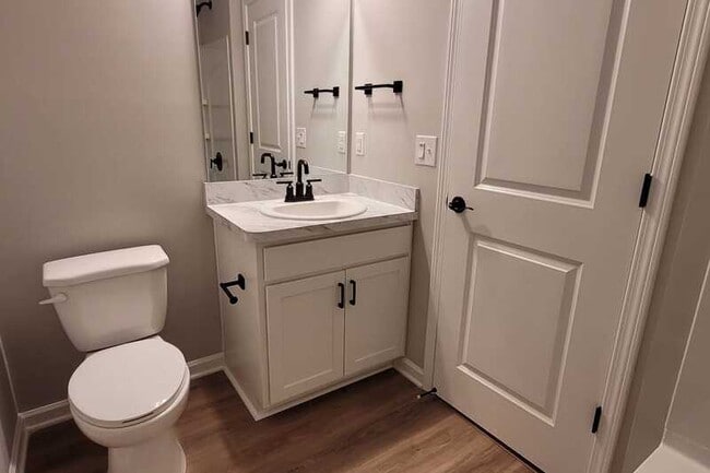 Building Photo - 3441 Alder Ave