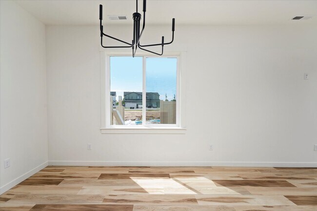 Building Photo - 405 N 18th St