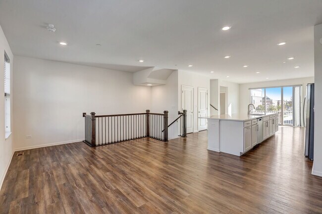 Building Photo - 2924 Reflection Dr