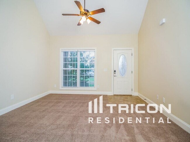 Building Photo - 3621 Jerry Anderson Dr