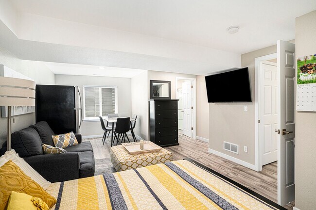 Building Photo - Great Home in West Loveland