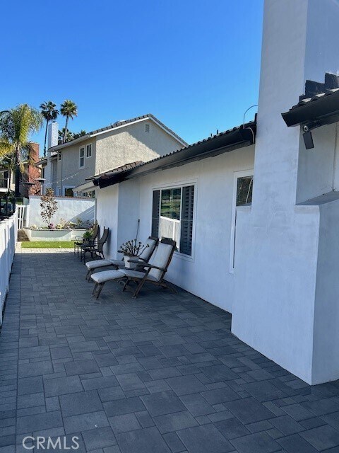 Building Photo - 813 Calle Vallarta