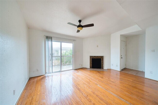 Building Photo - 6001 Reims Rd