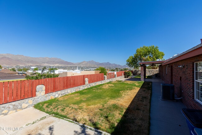 Building Photo - 4628 King Arthur Ct