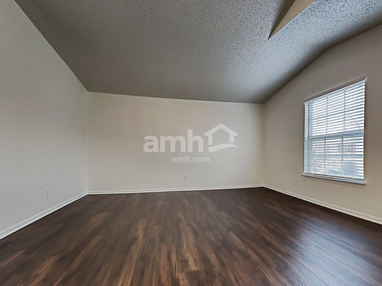 Building Photo - 13378 Allegiance Dr