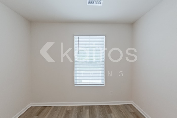 Building Photo - 133 Overstreet Way