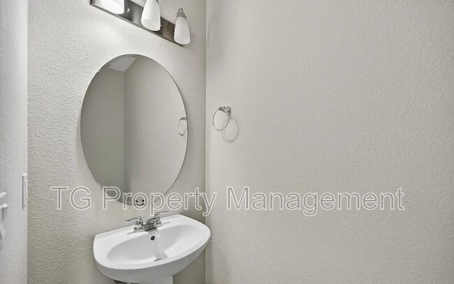 Building Photo - 11233 Minnetta Ct