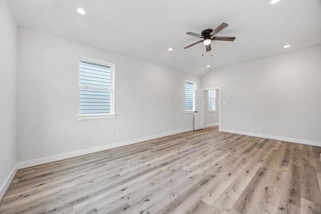 Building Photo - Bauman Heights