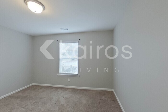 Building Photo - 104 Bluff Rd