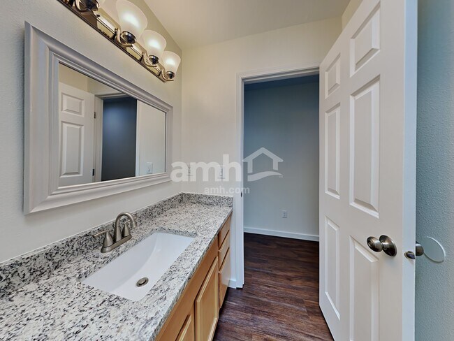 Building Photo - 18312 97th Ave E