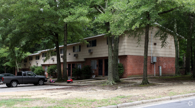 Primary Photo - Woodnell Apartments