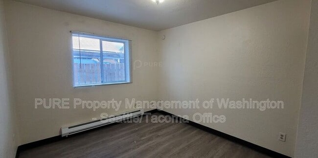 Building Photo - 1308 S 8th St