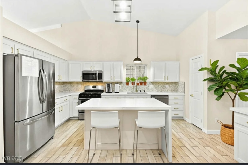 Building Photo - 5009 Elm Grove Dr