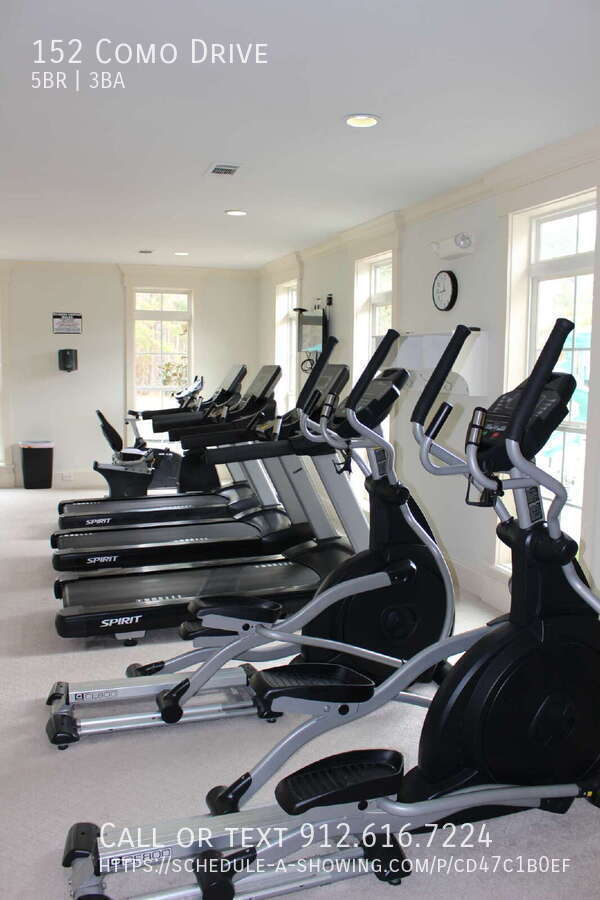 Building Photo - 152 Como Dr