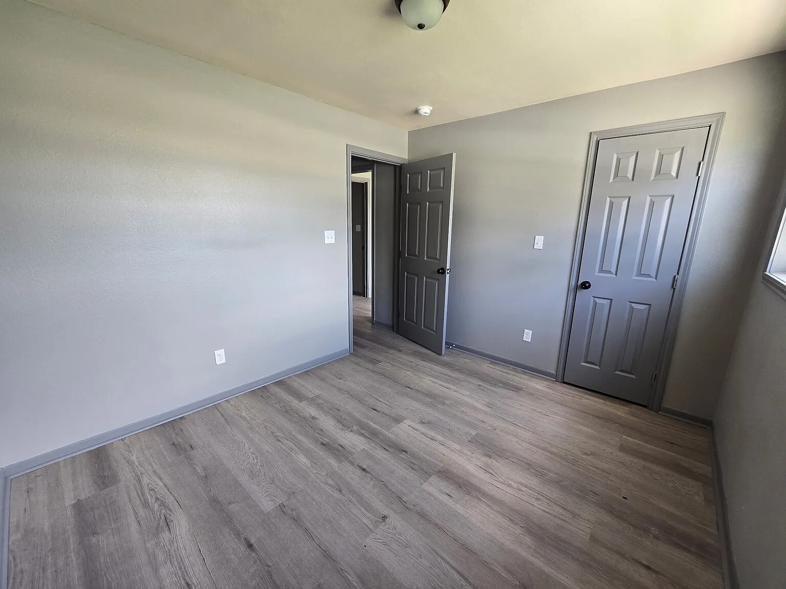 A third Bedroom to enjoy - 3316 6th St