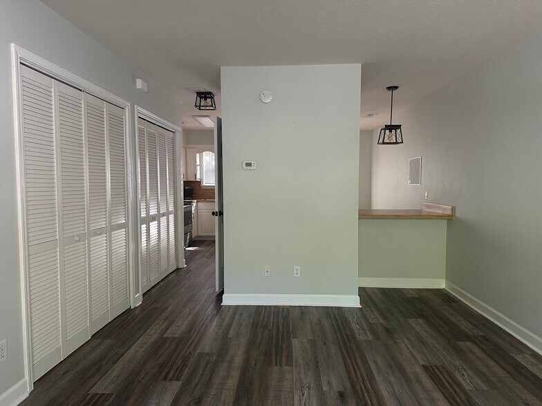 Building Photo - 6714 Jefferson Pl