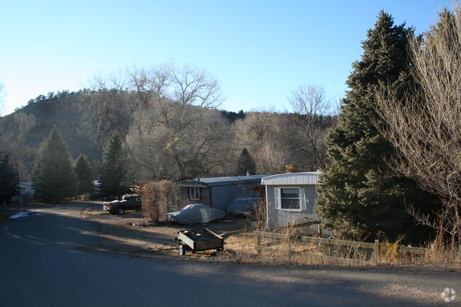 Primary Photo - 501 W Main St