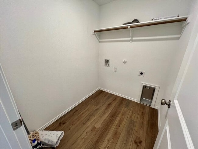 Building Photo - 420 Halfmoon Dr