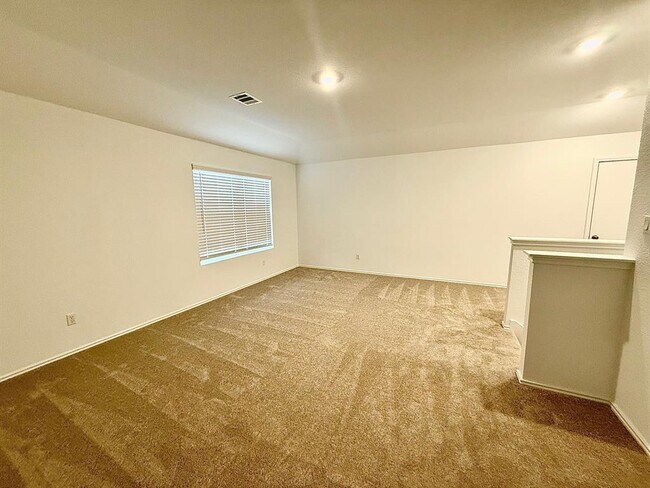 Building Photo - 1724 Four Waters Lp