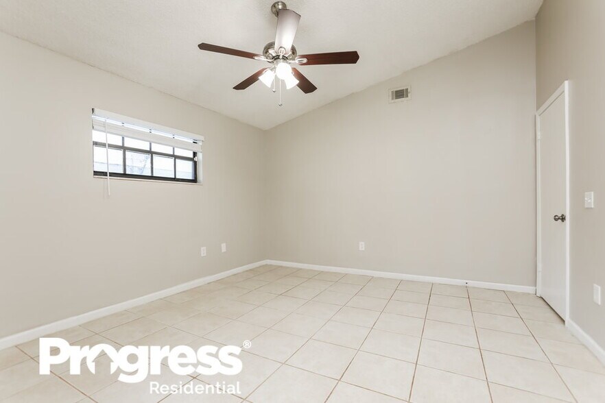 Building Photo - 1629 Sunburst Way