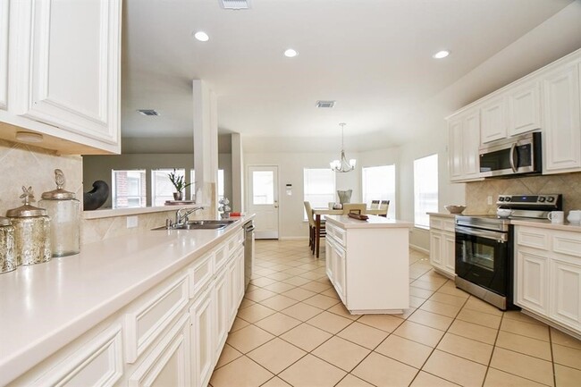 Building Photo - 3207 Brook Arbor Ln
