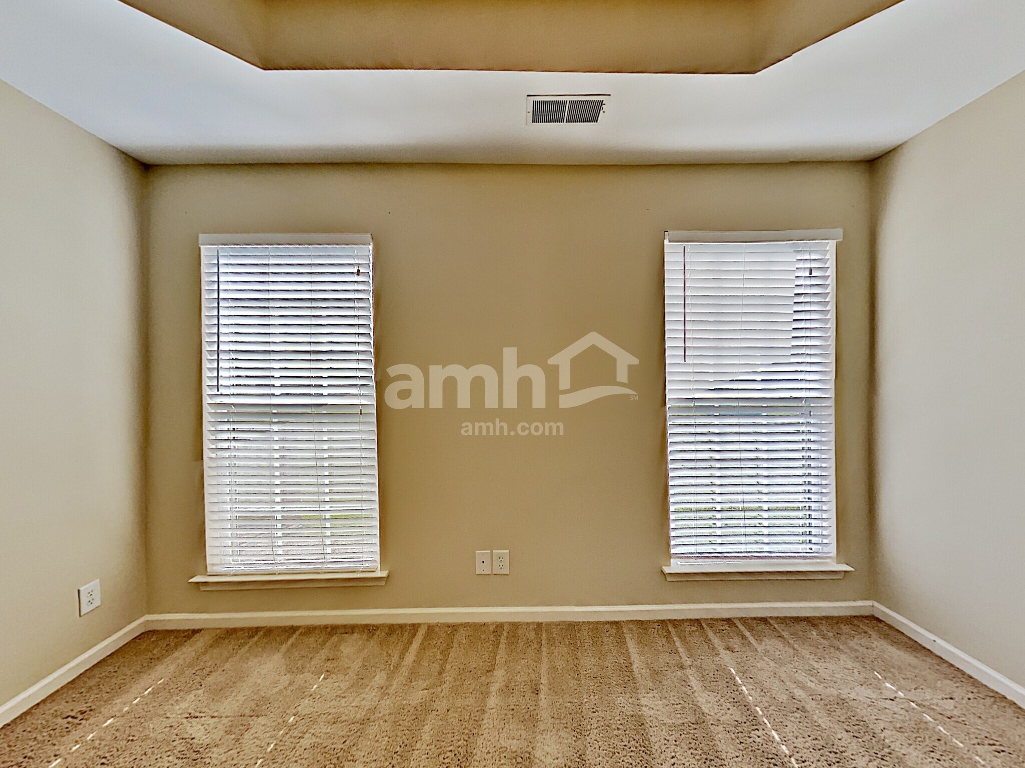 Building Photo - 1442 Saddle Brk