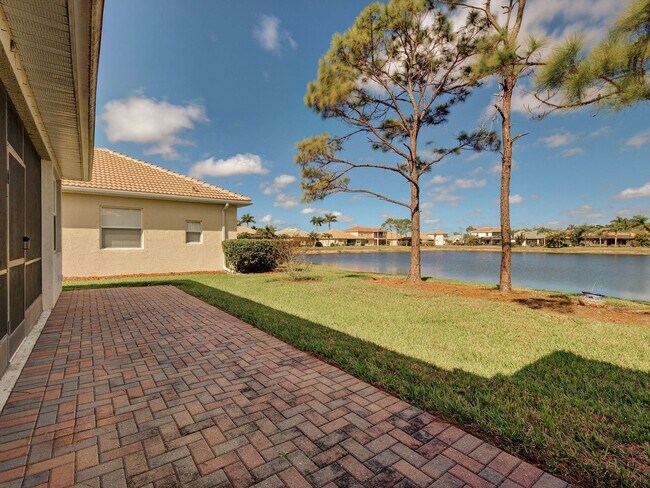 Building Photo - 3BD/2BA/3 Car Garage in Stoneybrook