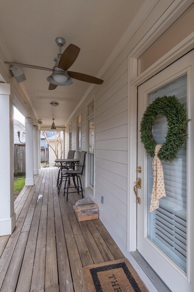 Building Photo - 525 Rienzi Dr