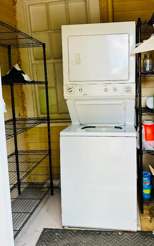 Building Photo - 311 Chatham St