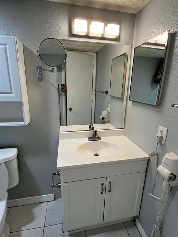 Building Photo - 2700 Coconut Bay Ln