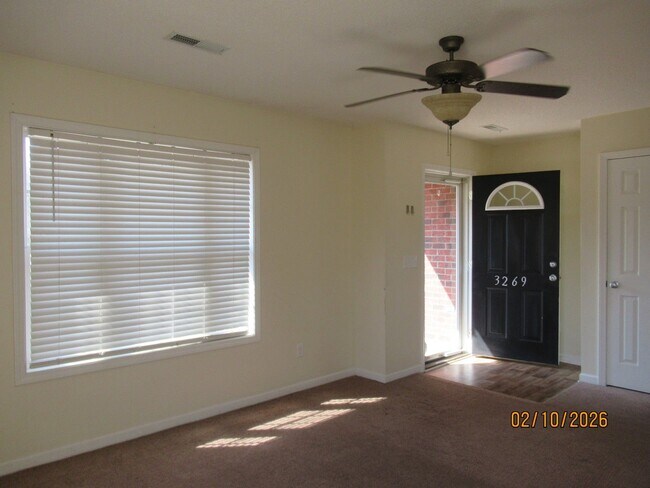 Building Photo - 3 Bedroom, 2 bathroom Brick home-HWY 15 SOUTH