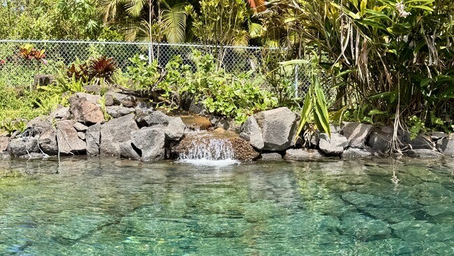 Building Photo - 16-2063-2063 Pearl Dr