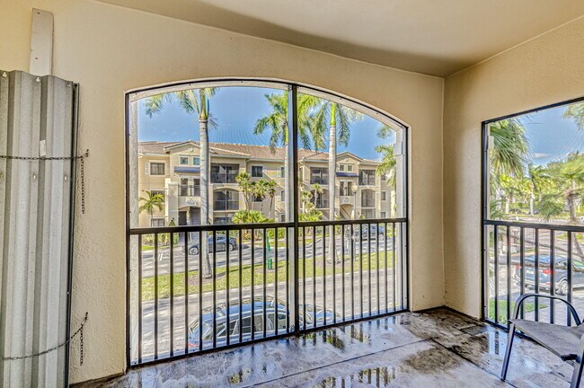 Building Photo - 3019 Alcazar Pl