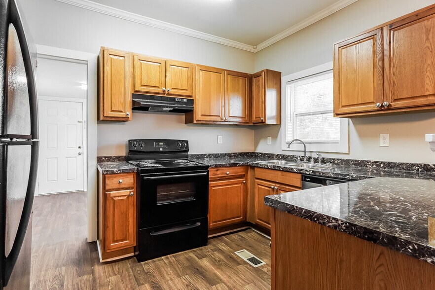 Building Photo - 5659 Warrior River Rd