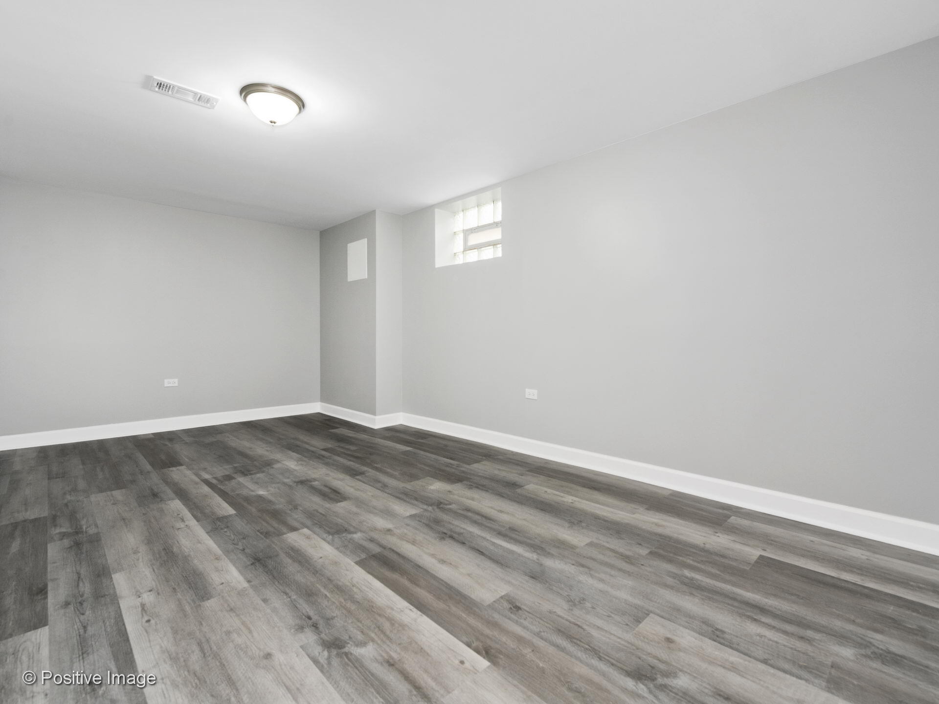 Building Photo - 14341 Dobson Ave