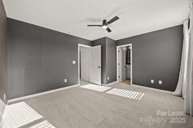 Building Photo - 15018 Scoter St