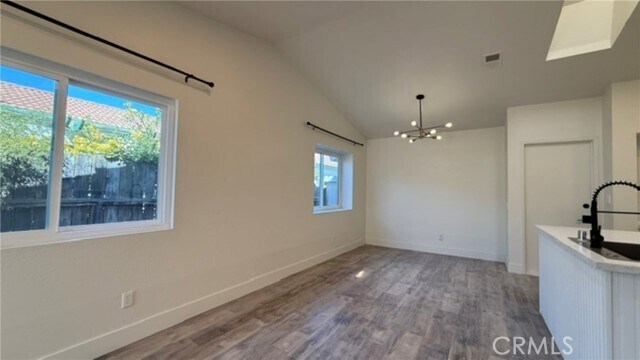 Building Photo - 39233 Rising Hill Dr