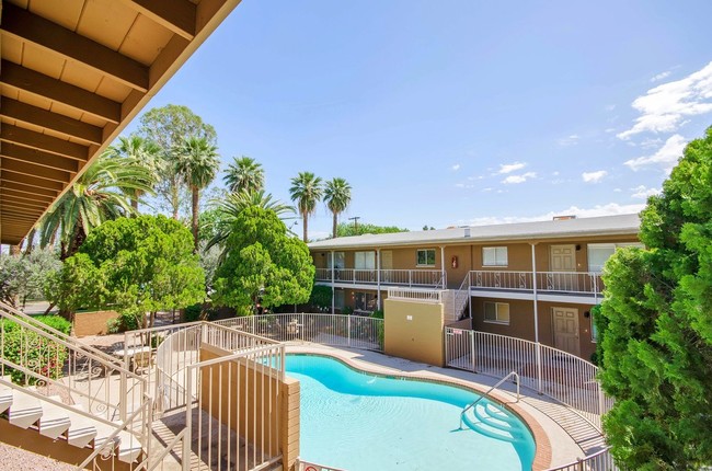 Irving Manor Apartments - Mesa, AZ | Apartment Finder