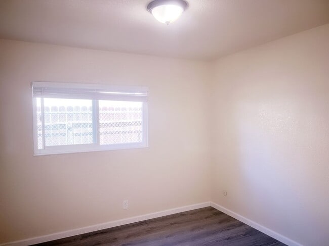 Building Photo - 9528 Mirandy Dr