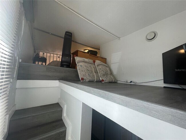 Building Photo - 2305 W Texas Ave