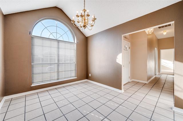 Building Photo - 10610 Huntington Rd