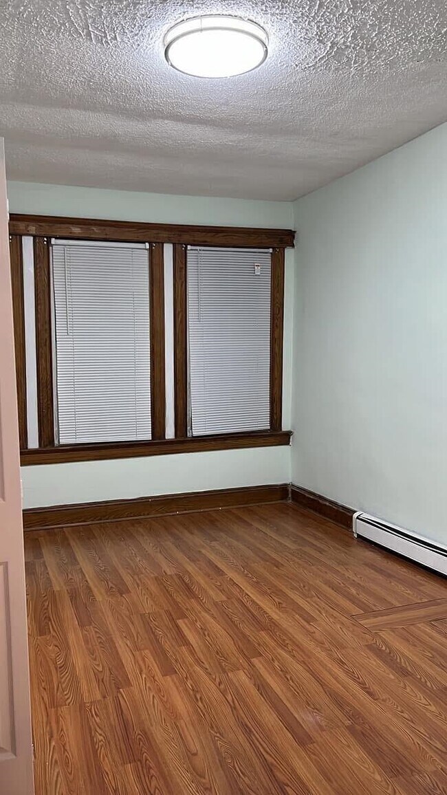 Building Photo - 358 Avenue A