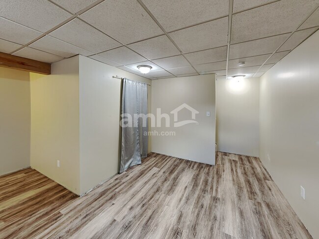 Building Photo - 5676 Canal Bridge Dr