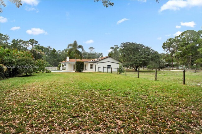 Building Photo - 12090 164th Ct N