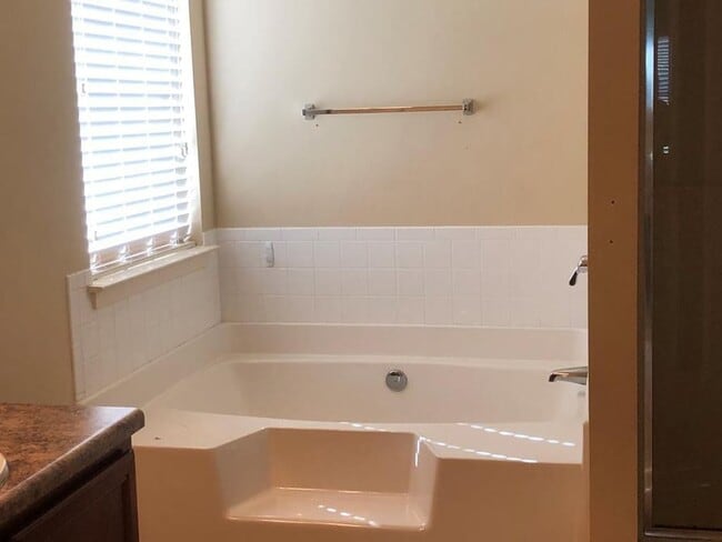 Building Photo - 13 Old Glory Way